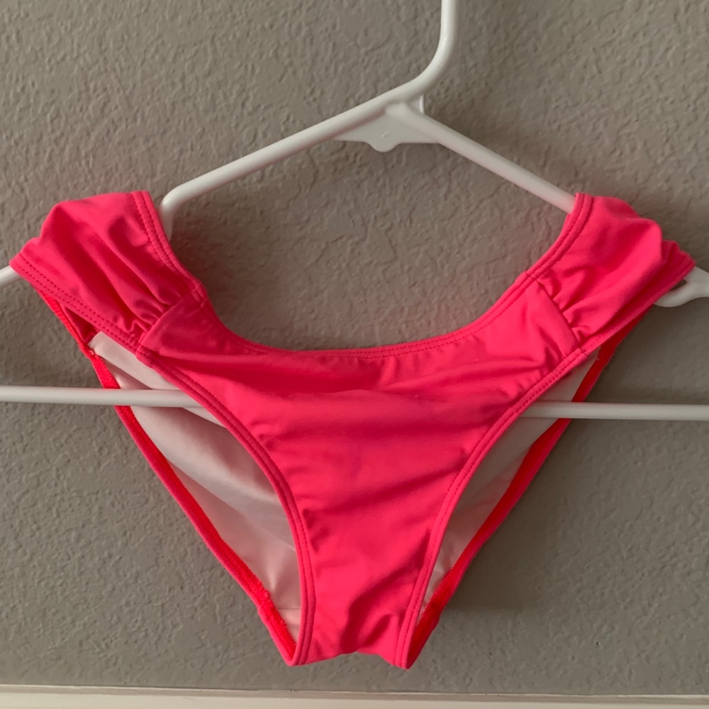 Triangle bikini set! - Picture 2 of 2